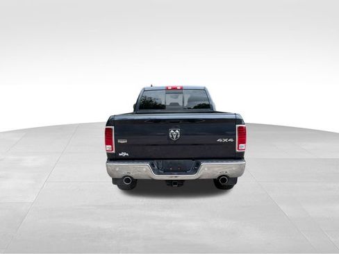Used 2018 RAM 1500 Laramie w/ Convenience Group AWD/4WD image 4