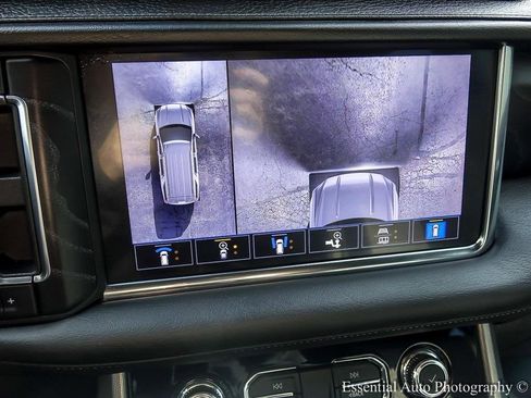 Used 2021 GMC Yukon Denali w/ LPO, Illumination Package image 23