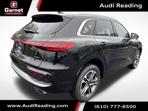 Used 2025 Audi Q5 Premium w/ Convenience Package AWD/4WD image 5