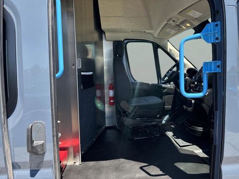 Used 2024 RAM ProMaster 3500 FWD image 22