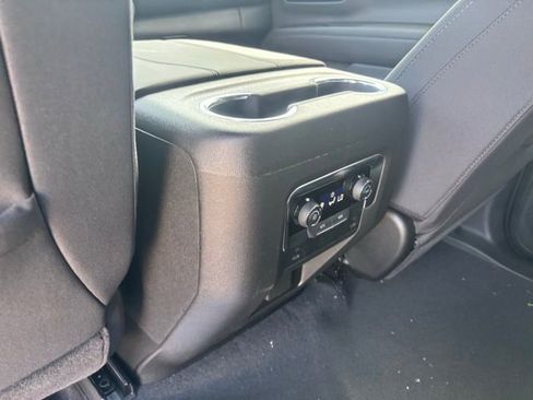 New 2026 Chevrolet Suburban LS w/ Max Trailering Package AWD/4WD image 23