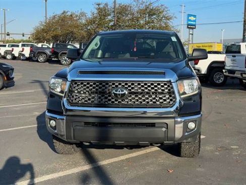 Used 2020 Toyota Tundra SR5 image 3