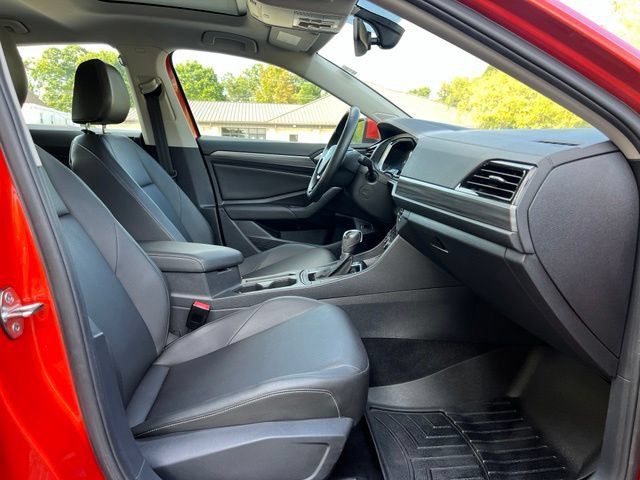 Used 2019 Volkswagen Jetta SEL FWD image 24