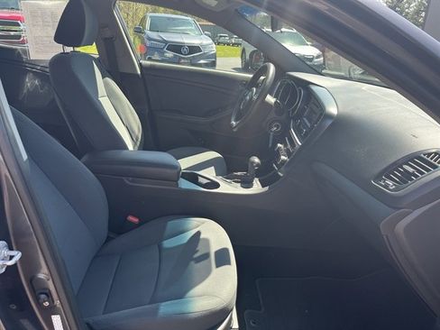 Used 2015 Kia Optima LX FWD image 34