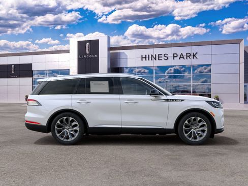 New 2027 Lincoln Aviator Reserve RWD image 5