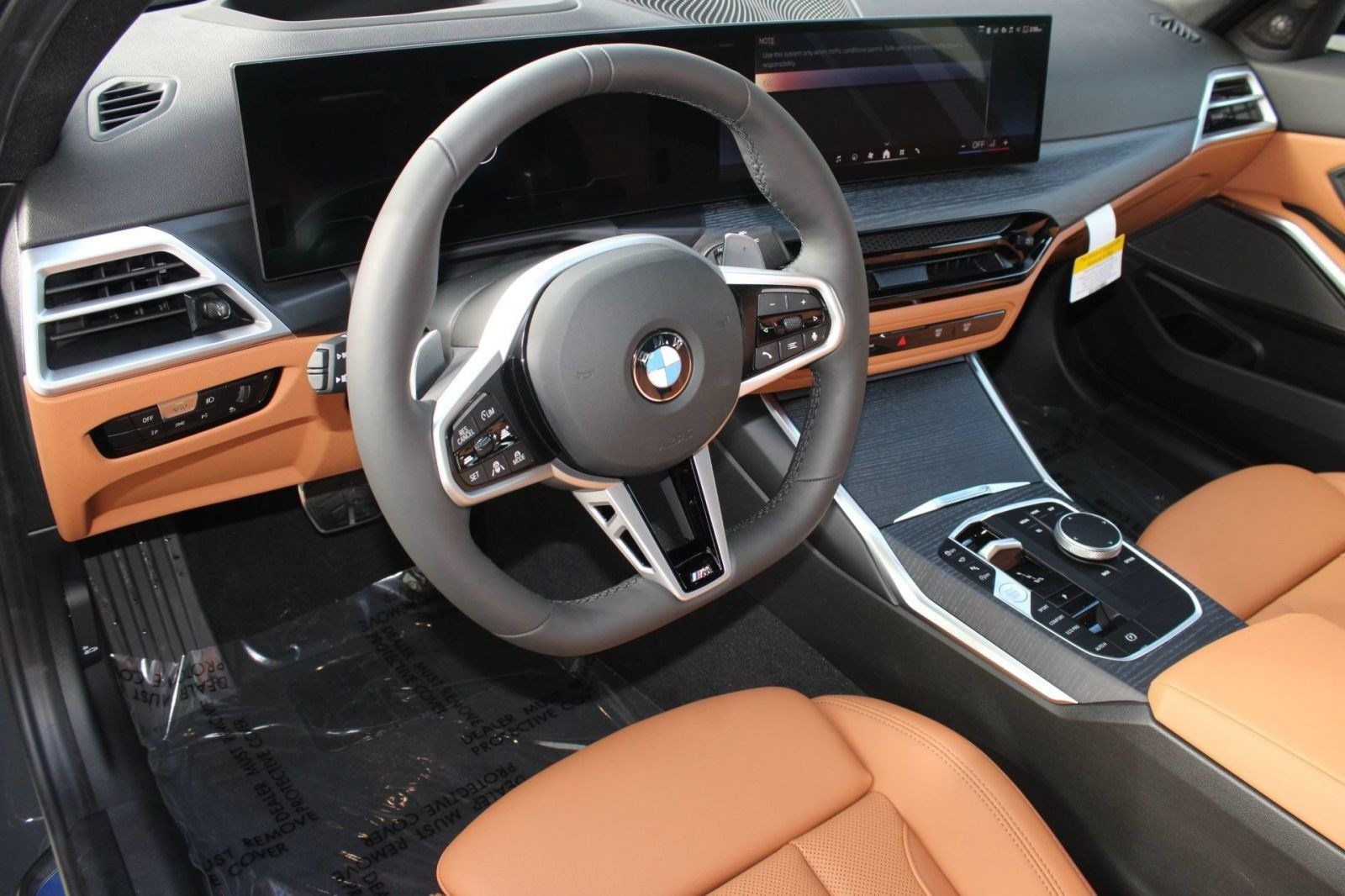 Used 2026 BMW 330i Sedan w/ M Sport Package RWD image 4
