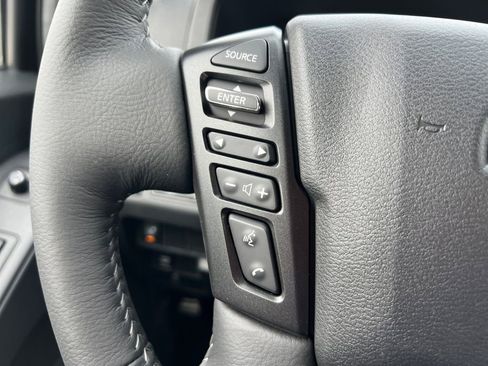 New 2026 Nissan Frontier SV image 10