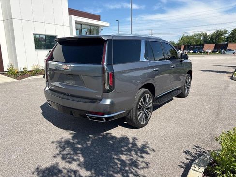 Used 2021 Cadillac Escalade Premium Luxury w/ Driver Assist Tech Package AWD/4WD image 3