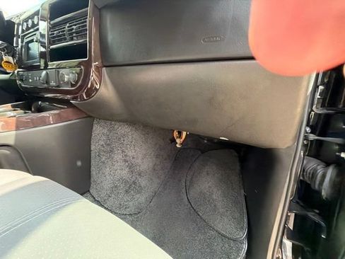 Used 2015 Chevrolet Express 2500 RWD image 89
