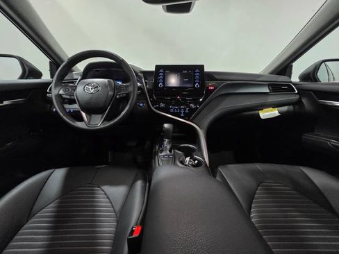 Used 2024 Toyota Camry SE w/ Convenience Package FWD image 14
