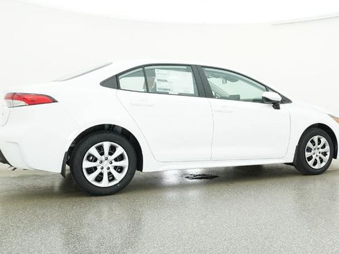 Used 2026 Toyota Corolla LE image 29