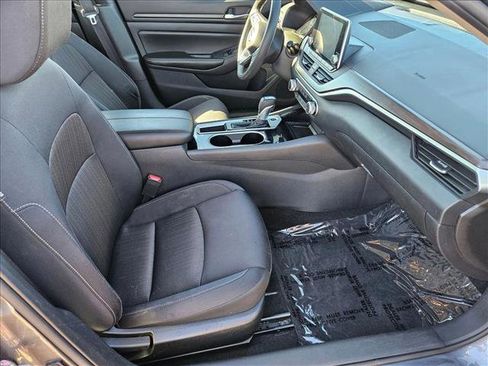 Used 2024 Nissan Altima 2.5 SV image 20