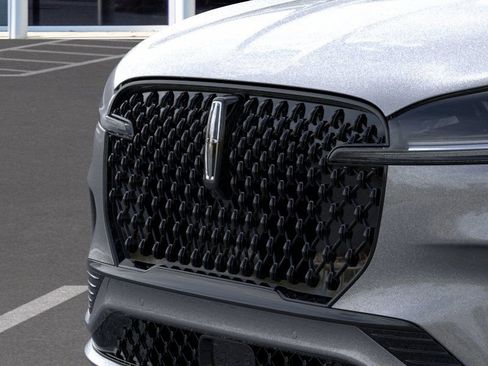 New 2025 Lincoln Aviator Premiere w/ Jet Appearance Package image 17