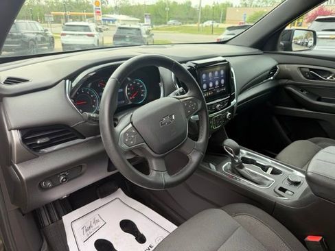 Used 2023 Chevrolet Traverse LT w/ Midnight/Sport Edition AWD/4WD image 25