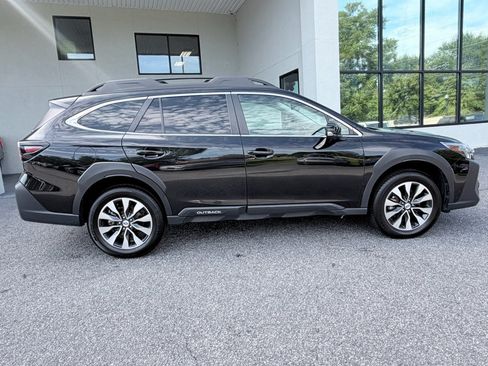 Used 2024 Subaru Outback Limited AWD/4WD image 4