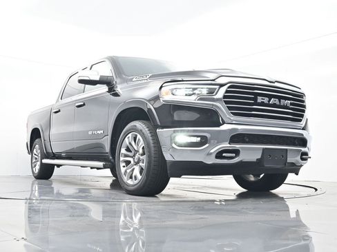 Used 2022 RAM 1500 Limited image 32