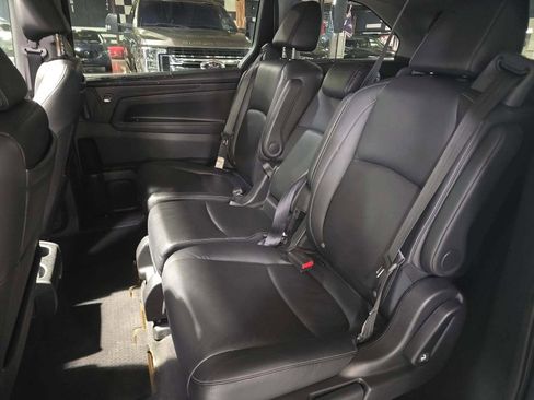 Used 2023 Honda Odyssey Touring image 11