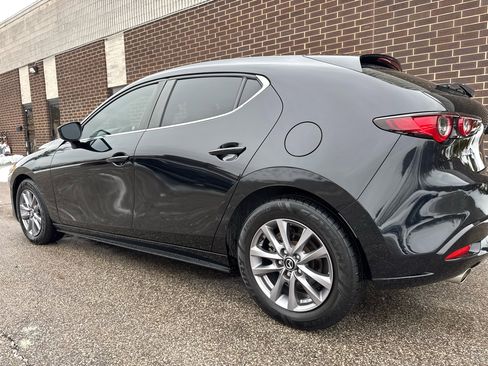 Used 2022 MAZDA MAZDA3 s image 26
