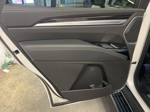 Used 2025 Cadillac Escalade Premium Luxury w/ LPO, Floor Liner Package AWD/4WD image 21