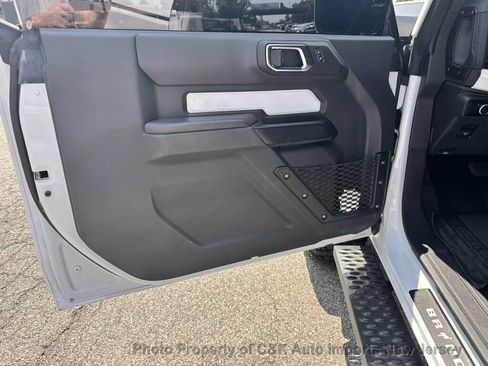 Used 2025 Ford Bronco 2-Door w/ Sasquatch Package AWD/4WD image 22
