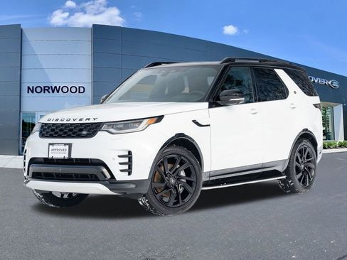 Certified 2024 Land Rover Discovery Dynamic SE image 1