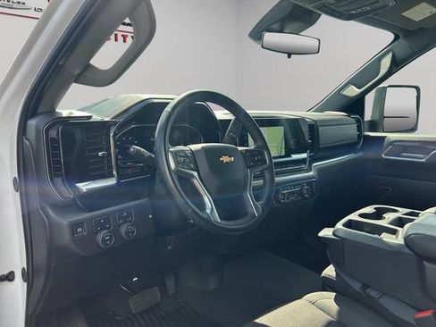 Used 2025 Chevrolet Silverado 2500 LT w/ Convenience Package AWD/4WD image 28