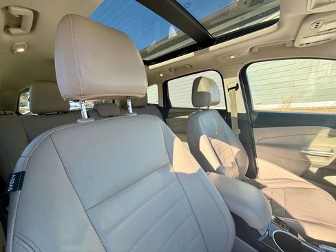 Used 2014 Ford Escape Titanium w/ Equipment Group 401A image 19