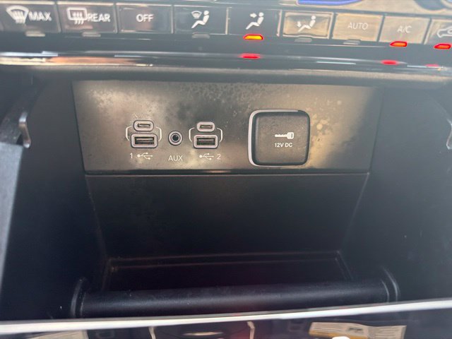 Used 2023 Jeep Grand Cherokee L Limited AWD/4WD image 25
