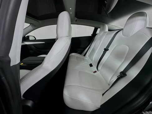 Used 2021 Tesla Model 3 Standard Range Plus RWD image 13
