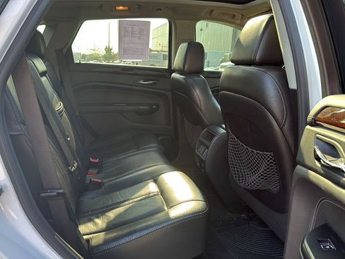 Used 2016 Cadillac SRX Luxury FWD image 11