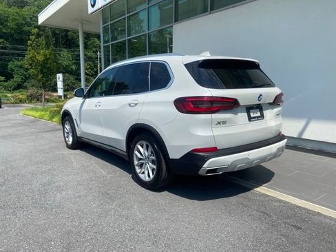 Used 2023 BMW X5 xDrive40i w/ Premium Package AWD/4WD image 9