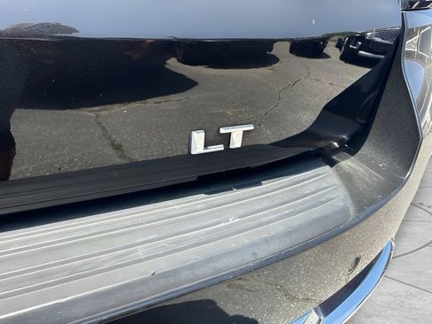 Used 2025 Chevrolet Tahoe LT AWD/4WD image 31