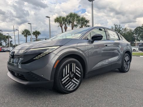 New 2026 Nissan Leaf SV+ FWD image 8