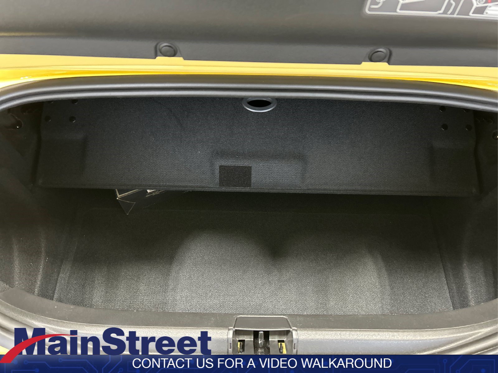 Used 2005 Chrysler Crossfire Limited RWD image 10
