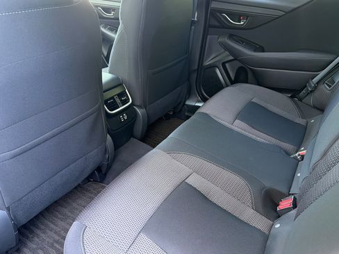 Used 2025 Subaru Outback Premium AWD/4WD image 12