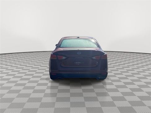 New 2025 Nissan Altima 2.5 SR w/ SR Premium Package image 9