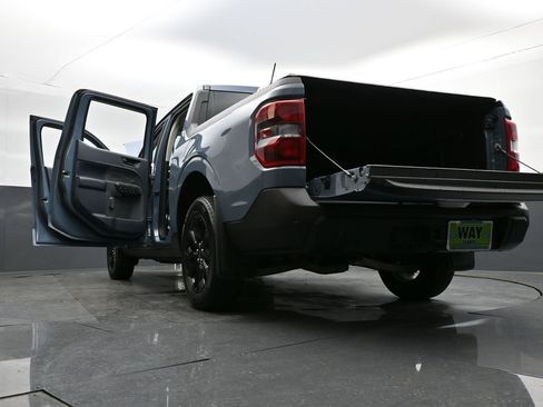 Used 2024 Ford Maverick Lariat w/ Black Appearance Package image 37