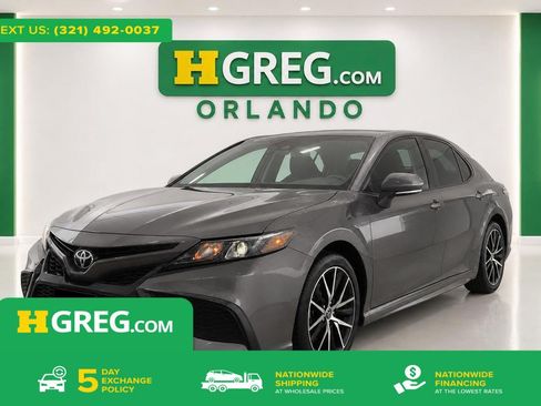 Used 2024 Toyota Camry SE FWD image 1