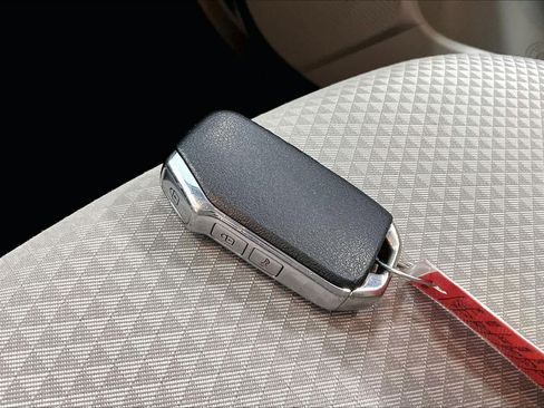 Used 2023 Kia Soul LX w/ LX Technology Package FWD image 17
