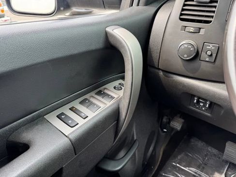 Used 2011 Chevrolet Silverado 3500 LT w/ Interior Plus Package AWD/4WD image 27