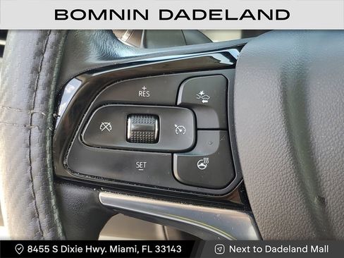 Used 2023 Buick Enclave Essence image 20