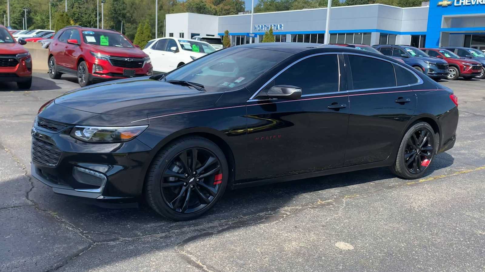 Used 2018 Chevrolet Malibu LT w/ Redline Edition FWD image 4