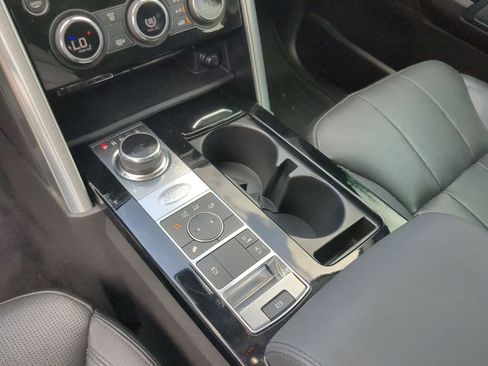 Used 2018 Land Rover Discovery HSE AWD/4WD image 20