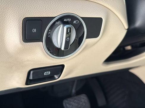 Used 2017 Mercedes-Benz CLA 250 4MATIC image 41