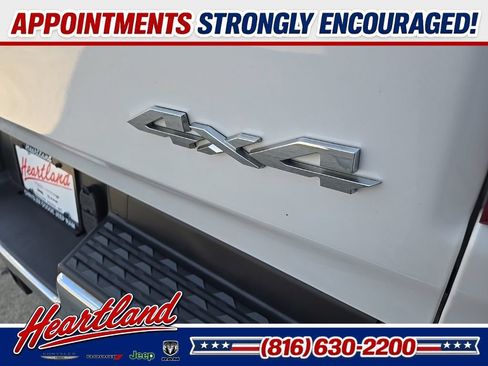 Used 2019 RAM 1500 Laramie AWD/4WD image 23