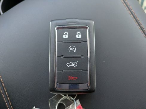 Used 2025 Jeep Grand Cherokee Summit AWD/4WD image 31