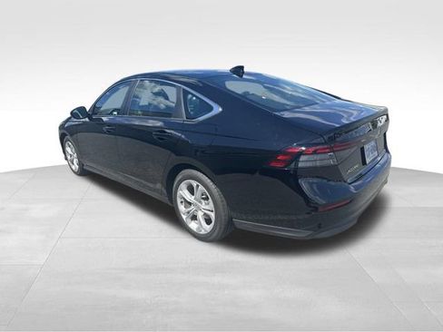 Used 2025 Honda Accord LX image 4