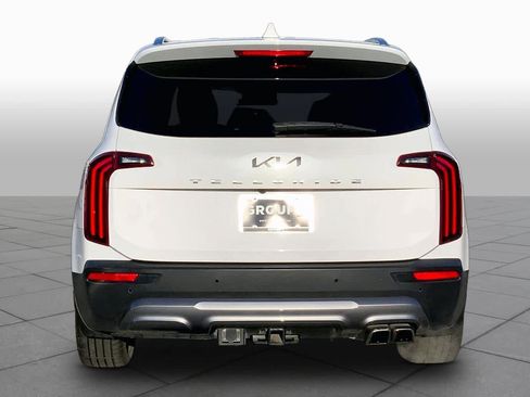 Used 2022 Kia Telluride SX w/ Towing Package FWD image 5