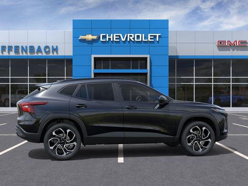 New 2026 Chevrolet Trax RS FWD image 5