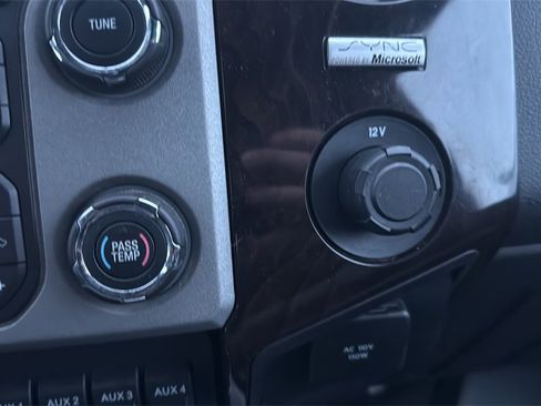 Used 2013 Ford F250 Platinum image 23